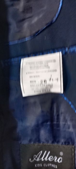 Продам костюм тройка