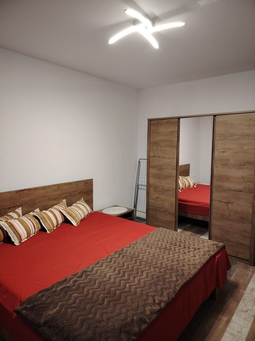 Proprietar inchiriez Ap.Giroc Zona Planetelor