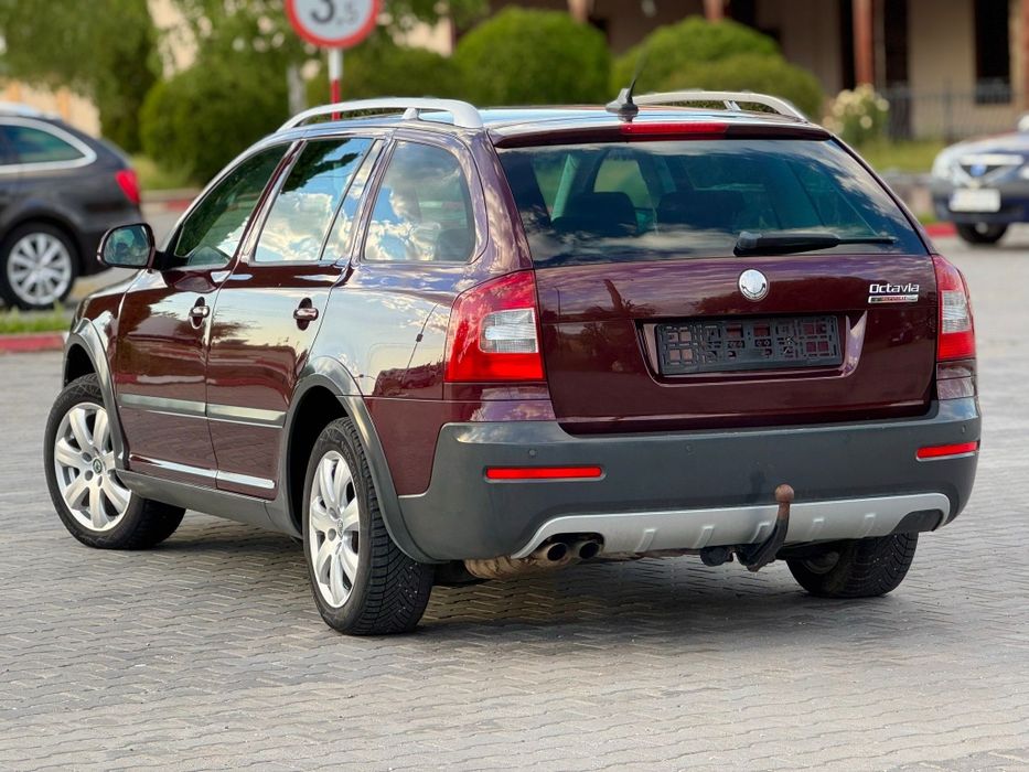 SKODA Octavia 2010 — imagine 2