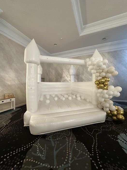 Castel gonflabil pentru evenimente