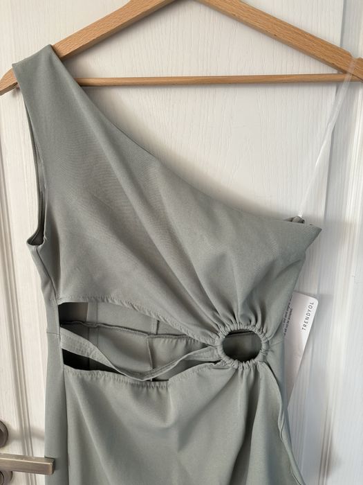 Нова с етикет рокля Trendyol