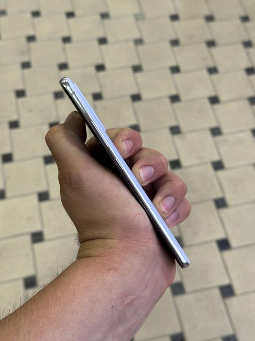 Samsung quantum a82 5G