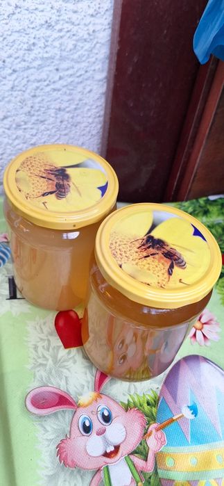 Vînd miere de salcîm