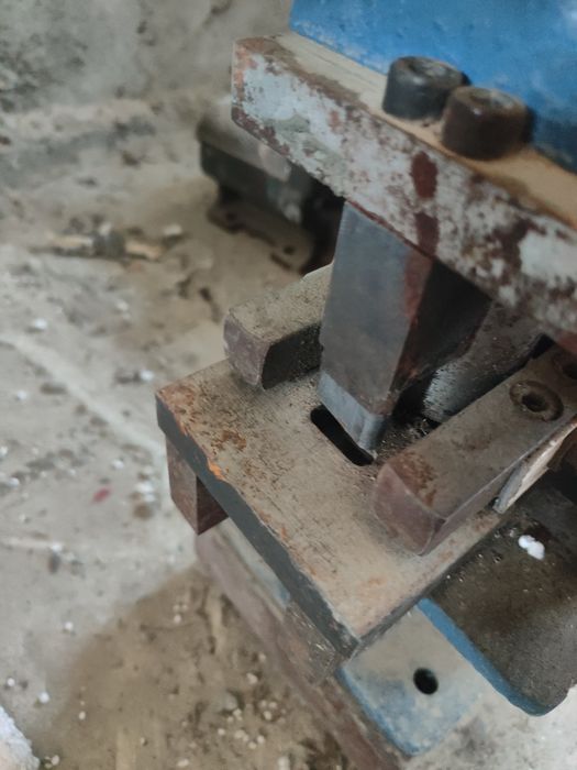 Ștanțat,presa alucobond