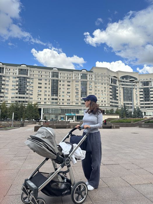 Продам коляску 2в1 английского бренда Oyster