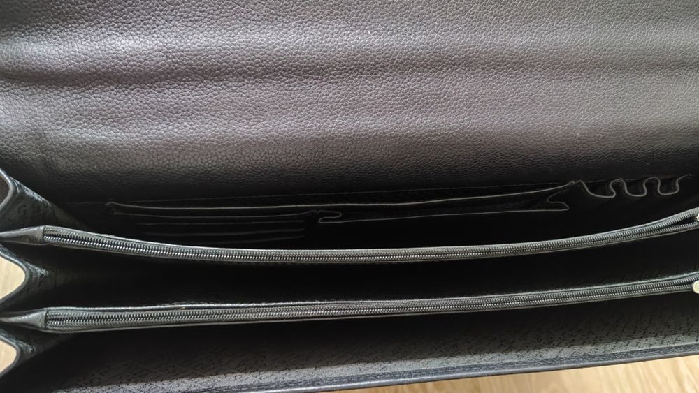 Портфель кожанный