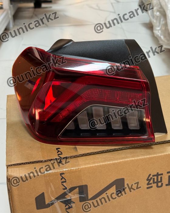 Киа К5 фонарь задний