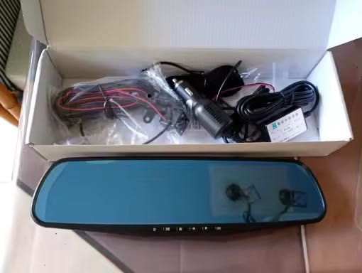 Camera auto full HD tip oglindă