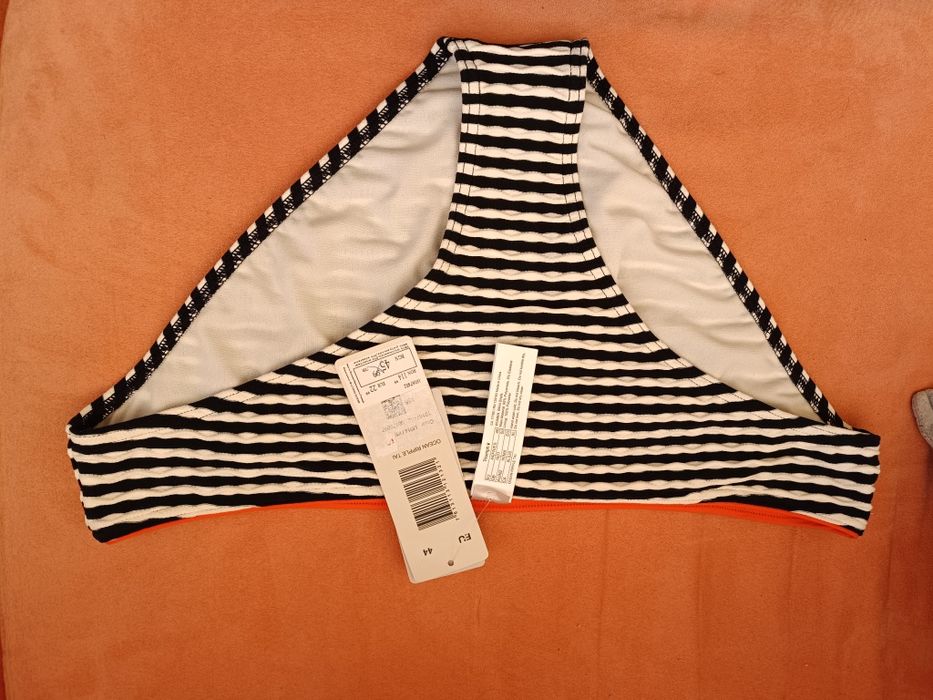 Triumph -бански долнище+подарък