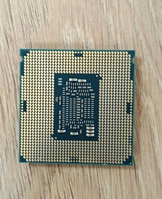 Procesor Intel Core i3 8100
