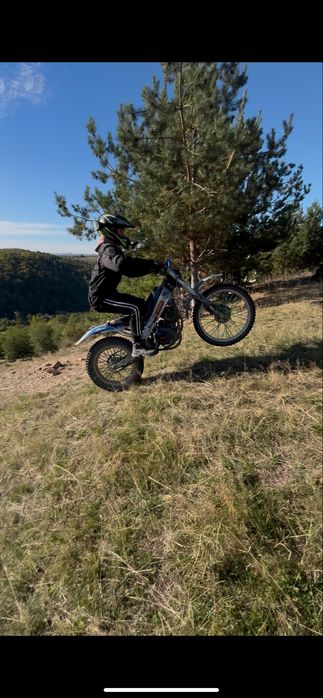 Vand trial bike cu motor 250cc 4t