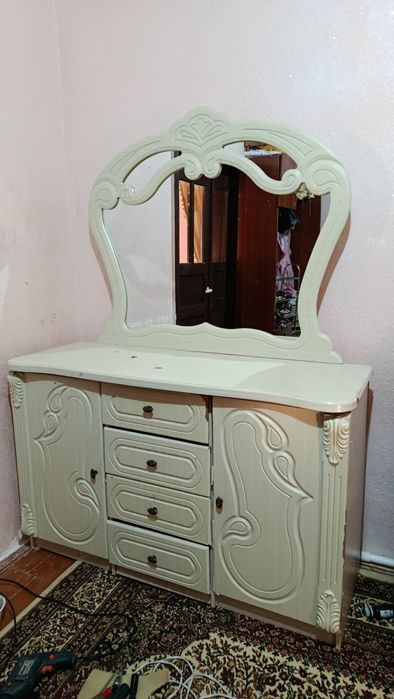 Тримо для прихожей и спальни