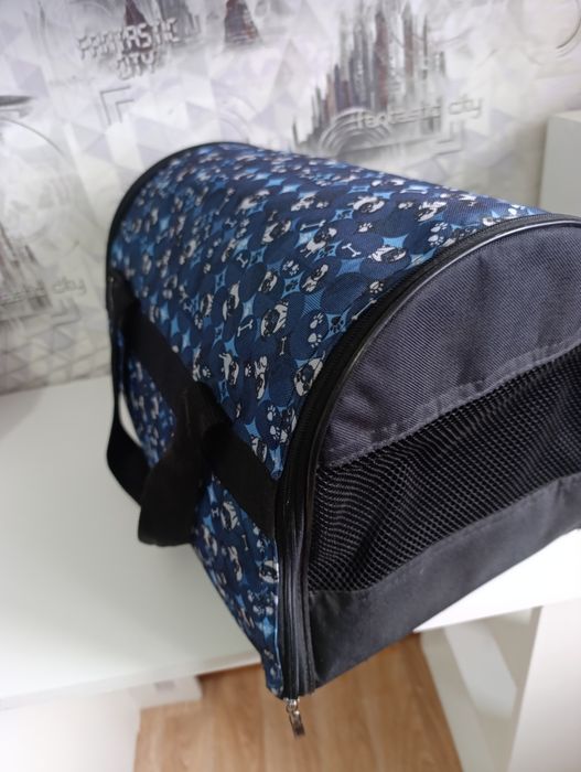 Продам сумку переноска для животных.