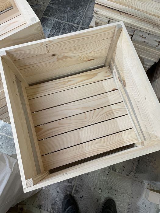 Дървен промо кош