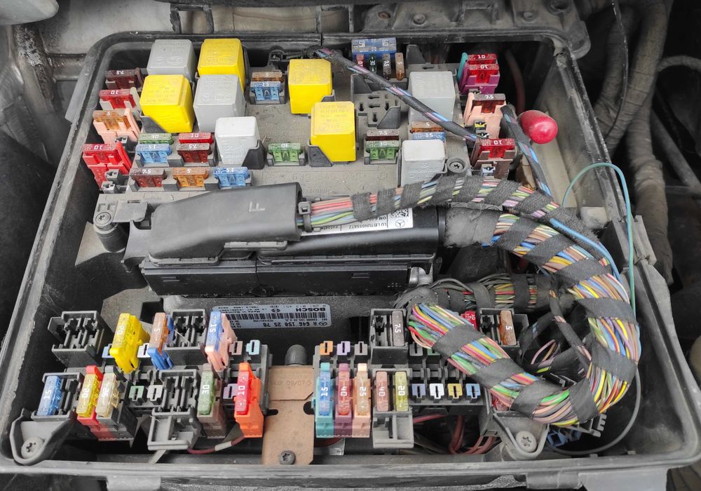 Diagnoza blocator calculator airbag contact ceasuri bord FRM SAM BCM