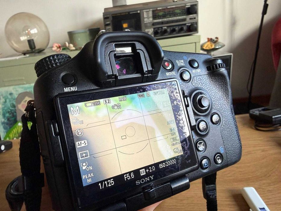 Kit Sony A77II + 4 obiective + Flash GODOX + Declansator