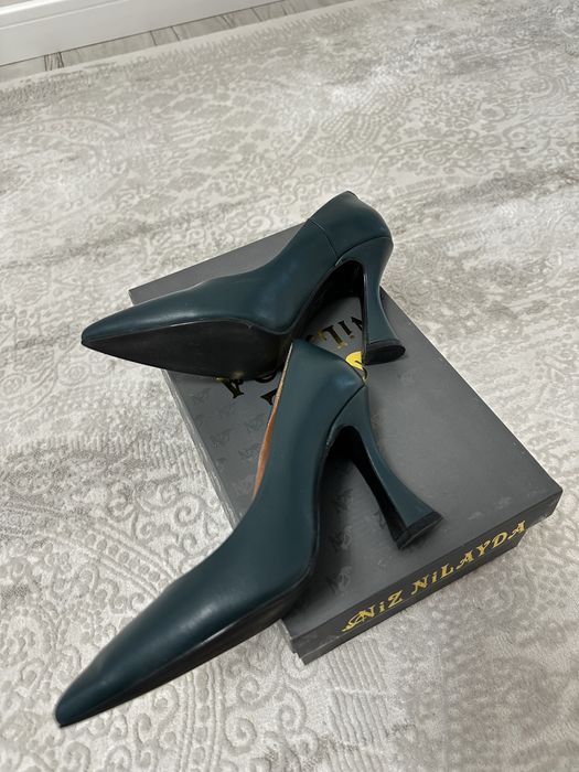 Туфли зеленые кожаные