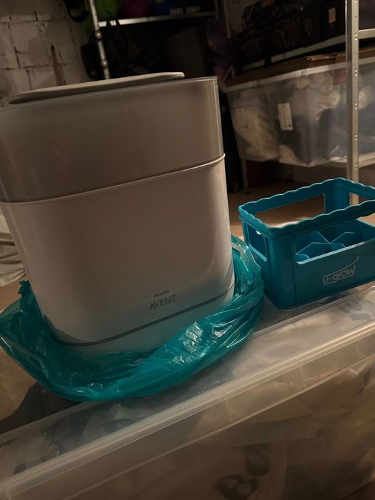 Sterilizator si incalzitor biberoane Avent + suport uscator  biberoane