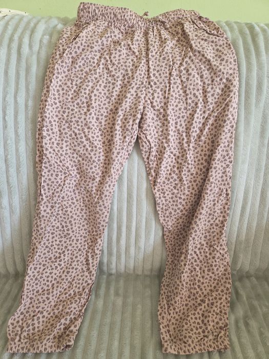 Pantaloni vaporosi HM fete 8 ani