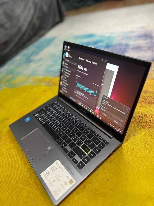 Laptop Asus Vivobook s14, i3 gen 11, 8 gb