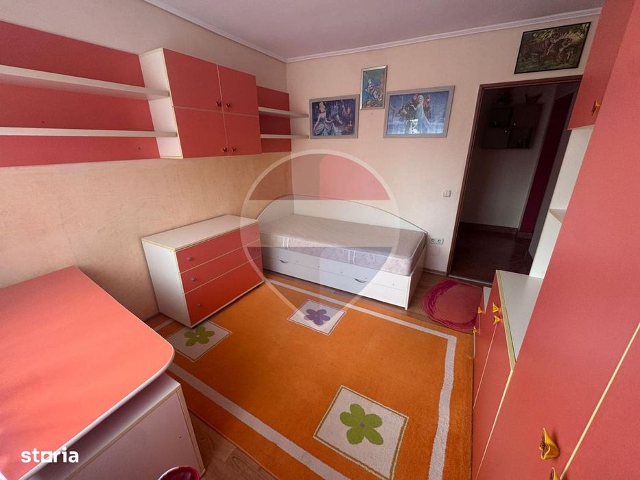 Apartament cu 3 camere de închiriat, în zona Ioșia-Nord