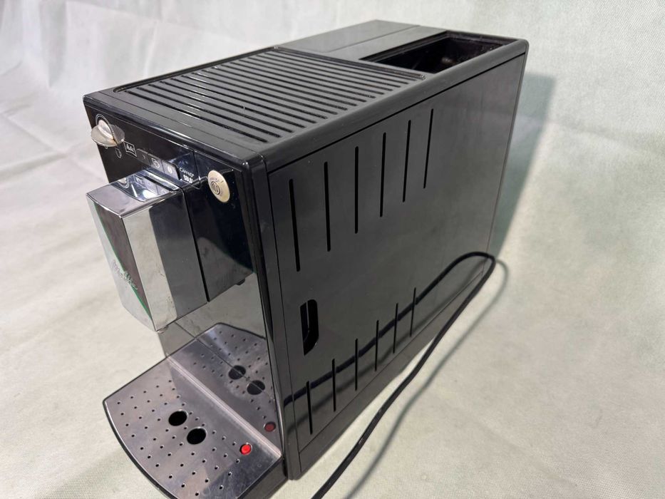 Кафемашина - Melitta Caffeo (E950-101) 1400W