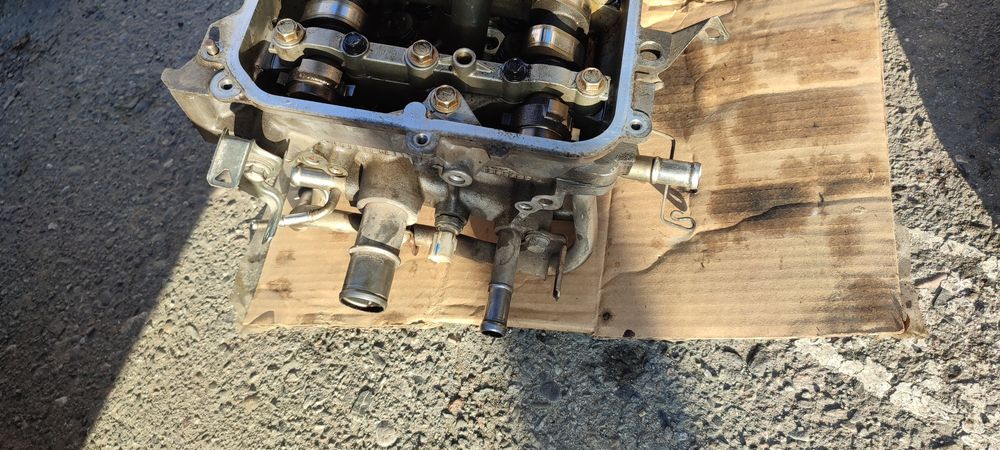 Головка блока цилиндров 2ZR-FE