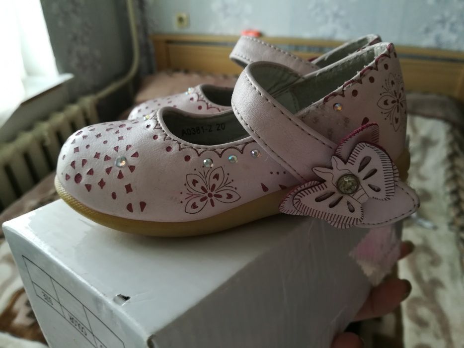 Сандали на девочку