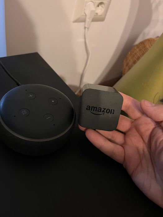 Boxa inteligenta Amazon Alexa Echo Dot 3 asistent virtual inteligent