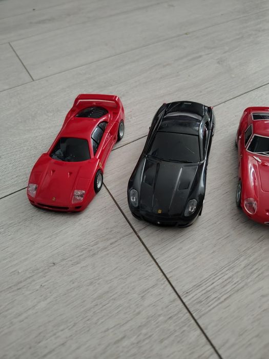 Колички Ферари ...