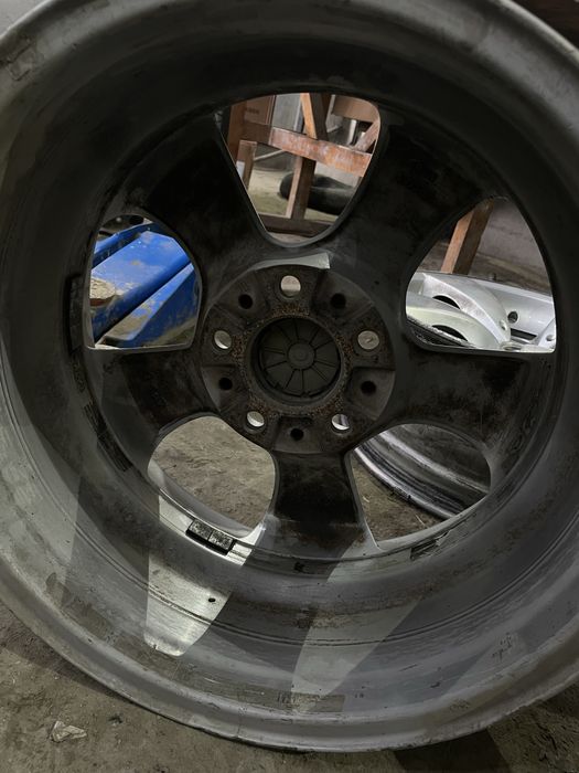 Диски на БМВ торг есть