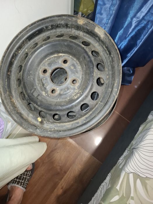 Продам диски штампы для ваз 2106