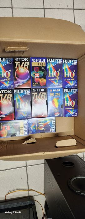 Casete video înregistrate cu filme în limba germană 240 minute 130 buc