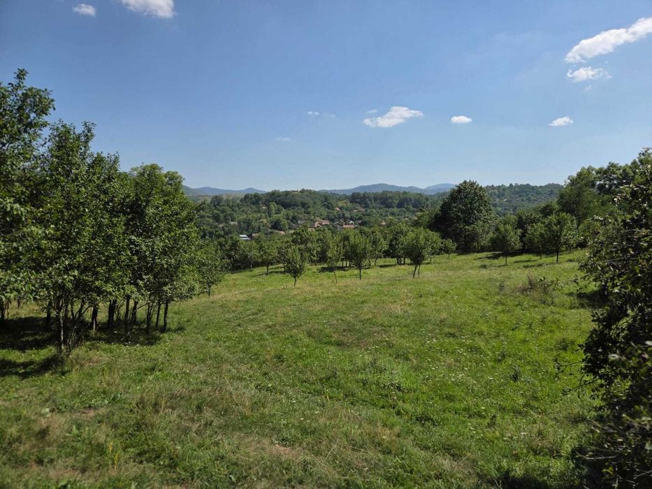 Teren intravilan de vânzare – Cacova Ierii, județul Cluj
