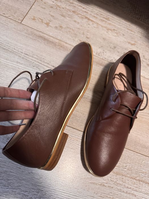 Продам туфли классические