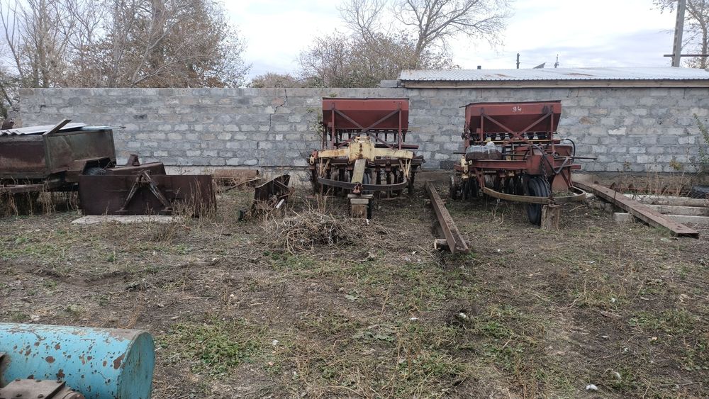 Продам трактор ДТ-75 1992 года выпуска