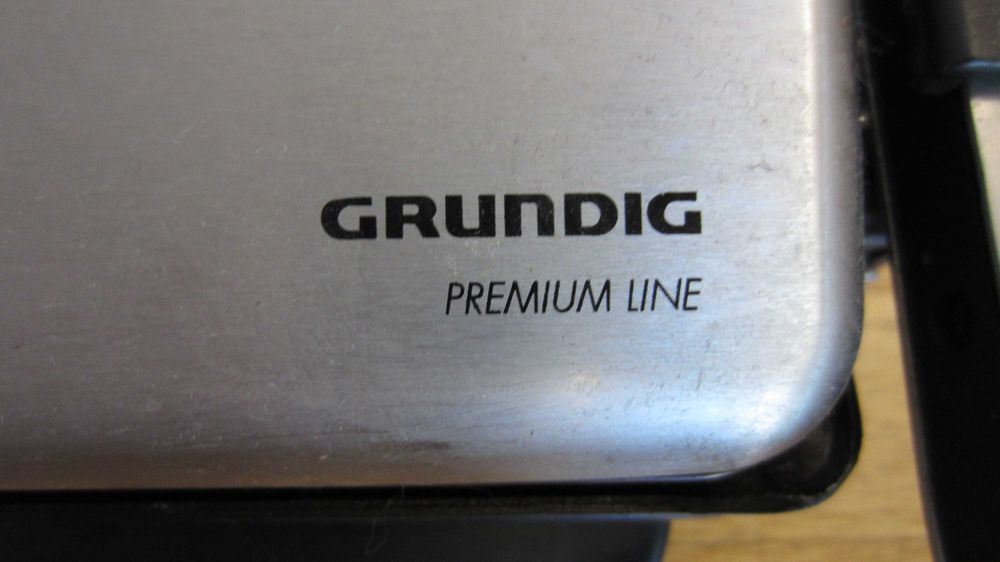 Настолен контактен грил Grundig CG5040-2000W