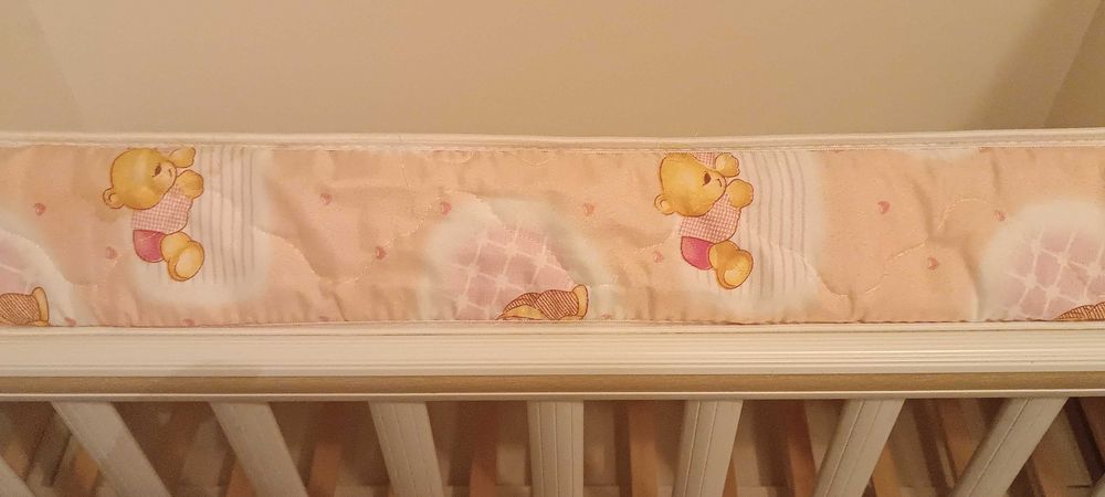 Детска кошара с люлеещ механизъм