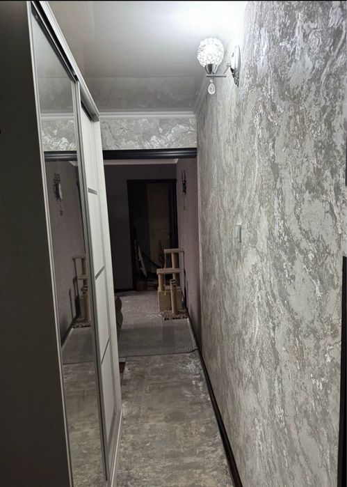 Продам квартиру 11 мрк 101 серия