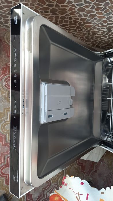 Masina spalat vase Beko den38530wad