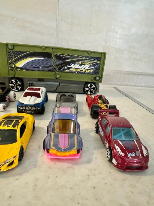 Машинки хотвилс Hot Wheels
