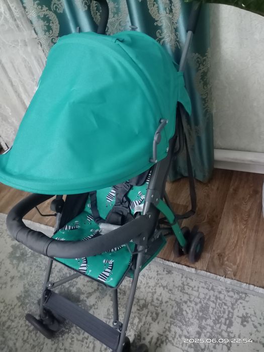 Продам новую коляску