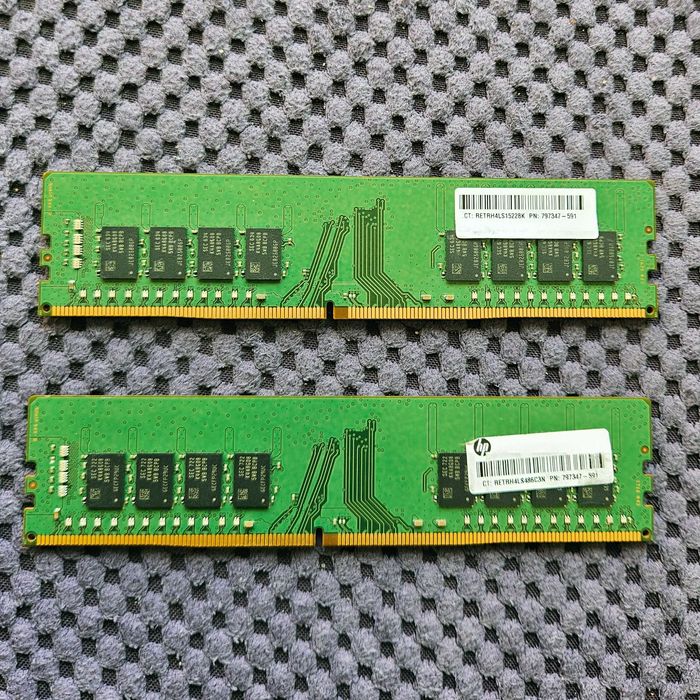 32 GB DDR4 RAM (2 x 16) Samsung