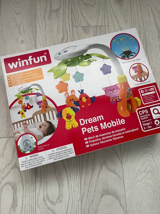 WINFUN Музикална въртележка с лампа прожектор