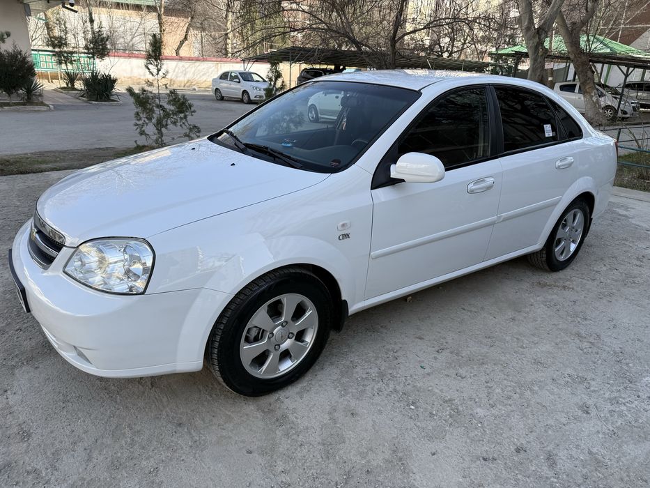 CHEVROLET Lasetti 1.8 pozitsiya 2 HOLATI IDEAL