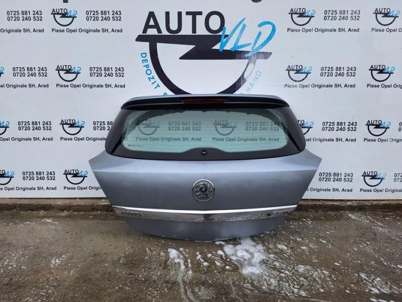 Haion cu luneta Opel Astra H GTC