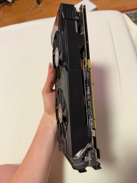 Placă video PowerColor Radeon RX 570 4GB GDDR5