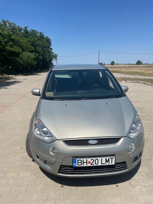 De vanzare Ford s max