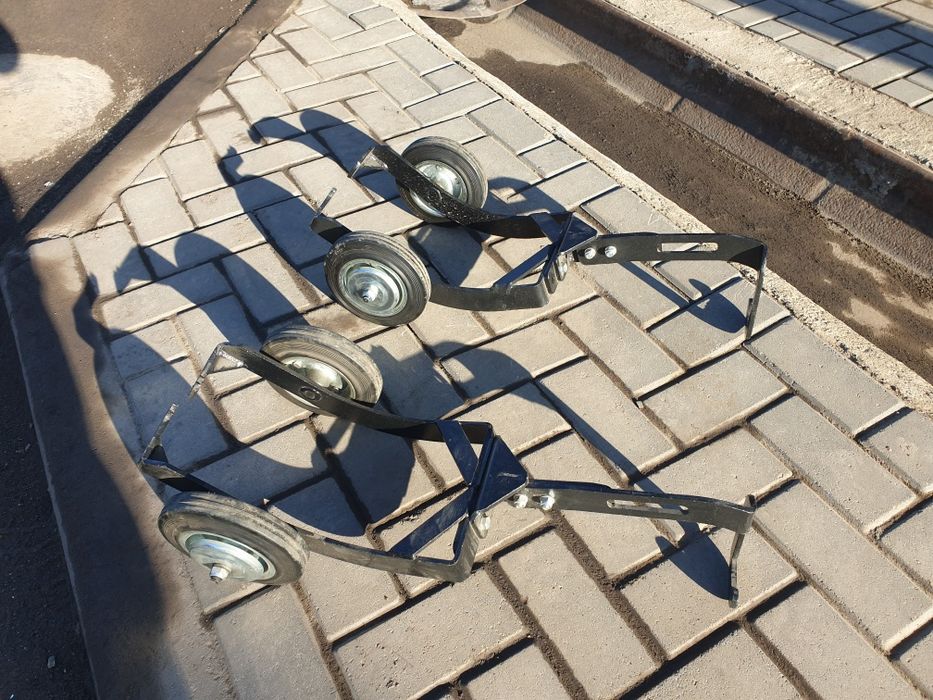 Продам подкатные колеса