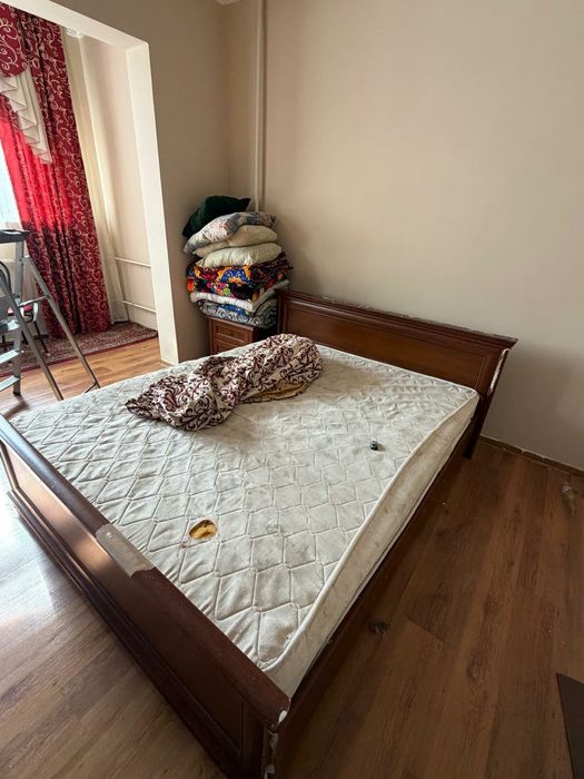 продам кровать двухспальнию